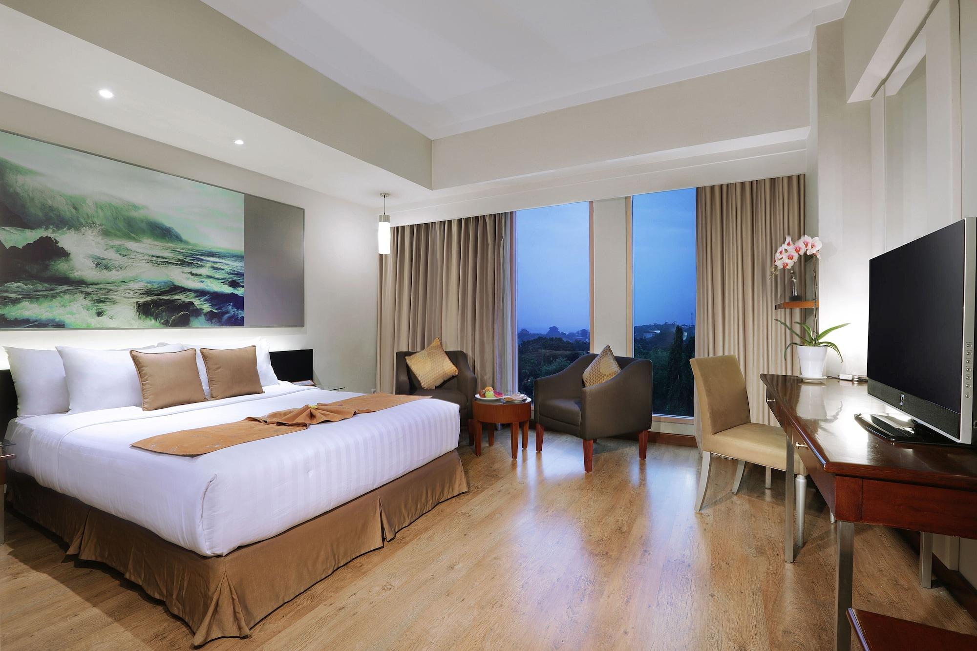 Grand Candi Hotel Semarang Exterior photo