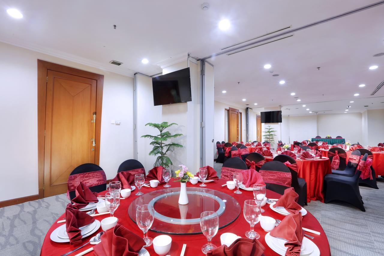 Grand Candi Hotel Semarang Exterior photo
