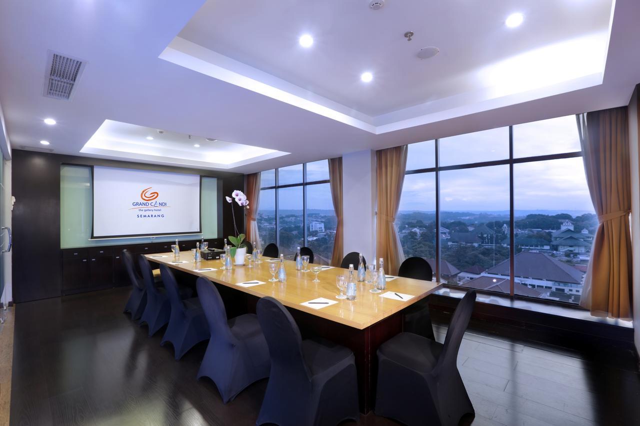 Grand Candi Hotel Semarang Exterior photo